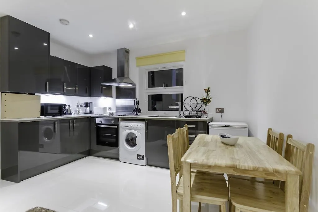 City Gate Serviced Apartments لندن